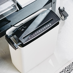 Шредер Adler AD 1040 (Black) Thumb