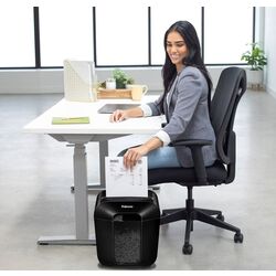 Шредер Fellowes Powershred LX25 (Black) Thumb