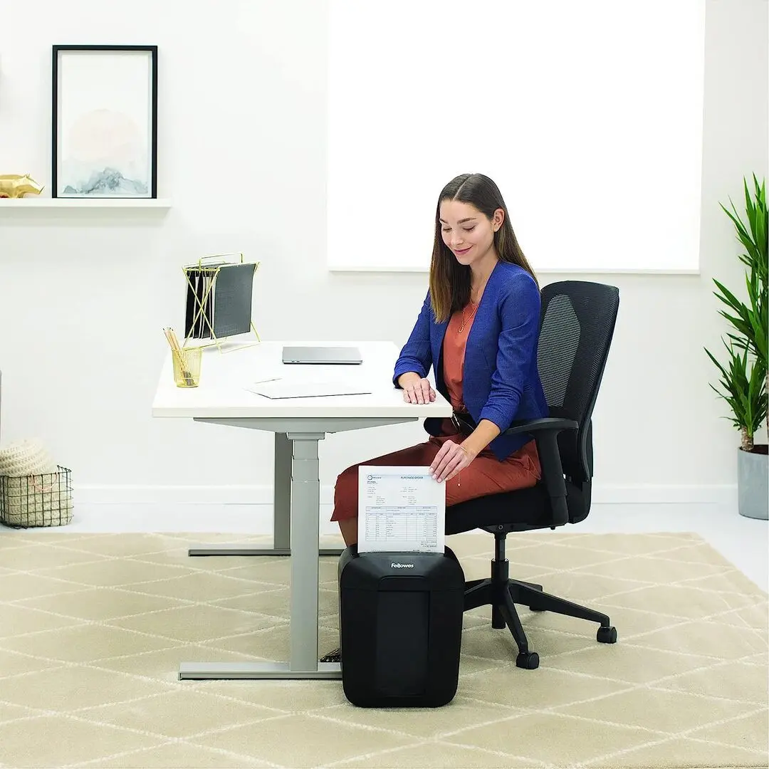 Distrugator de documente Fellowes Powershred LX41 (Black) - 5