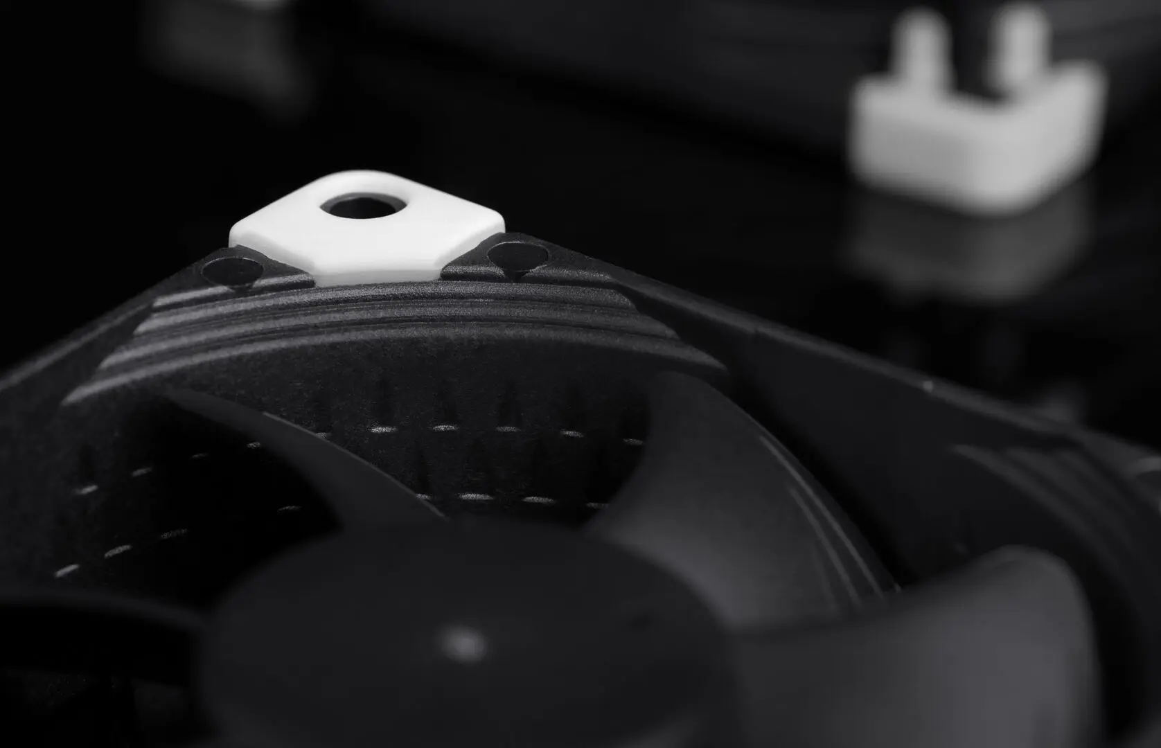 Вентилятор Noctua NF-A8 PWM Chromax.Black.Swap (NF-A8-PWM-CH.BK.S) - 3