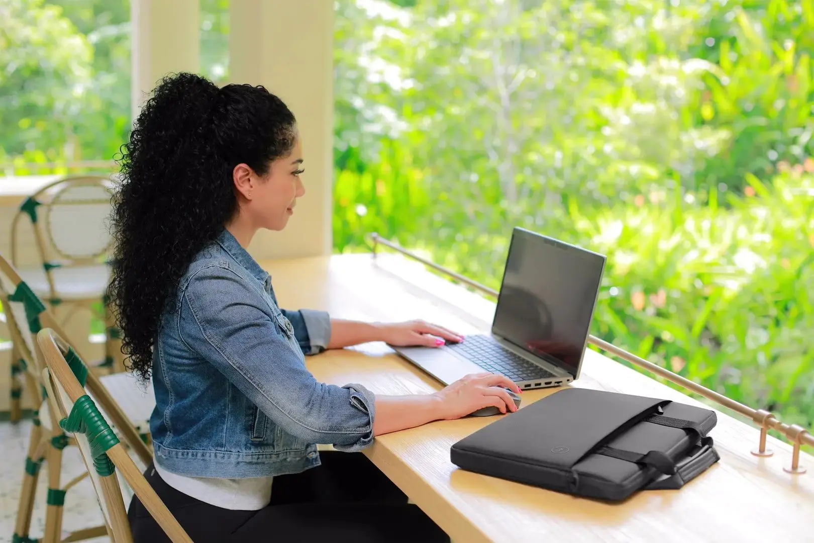 Geanta pentru laptop Dell Ecoloop Pro Sleeve 16'' (Black)