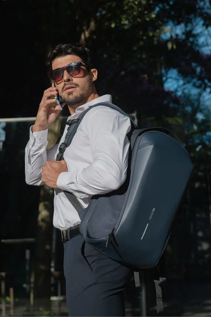 Rucsac pentru laptop XD Design Bizz P705.935 (Navy)