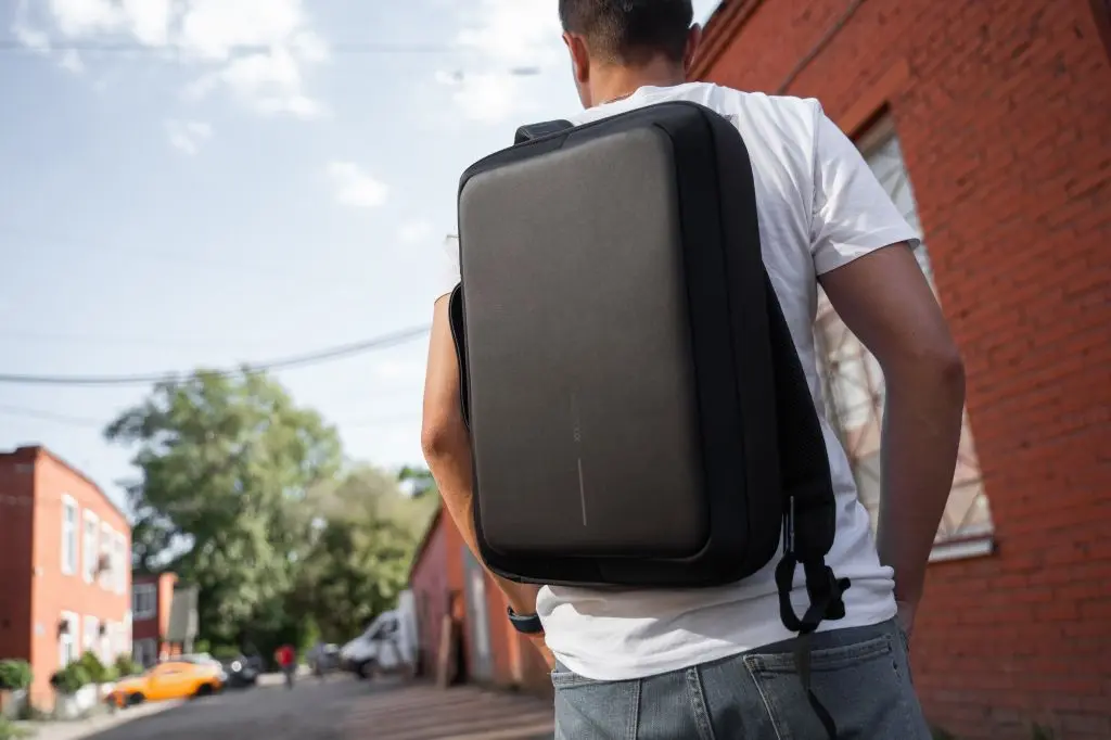 Geanta-rucsac pentru laptop XD Design Bobby Bizz P705.931 (Black)