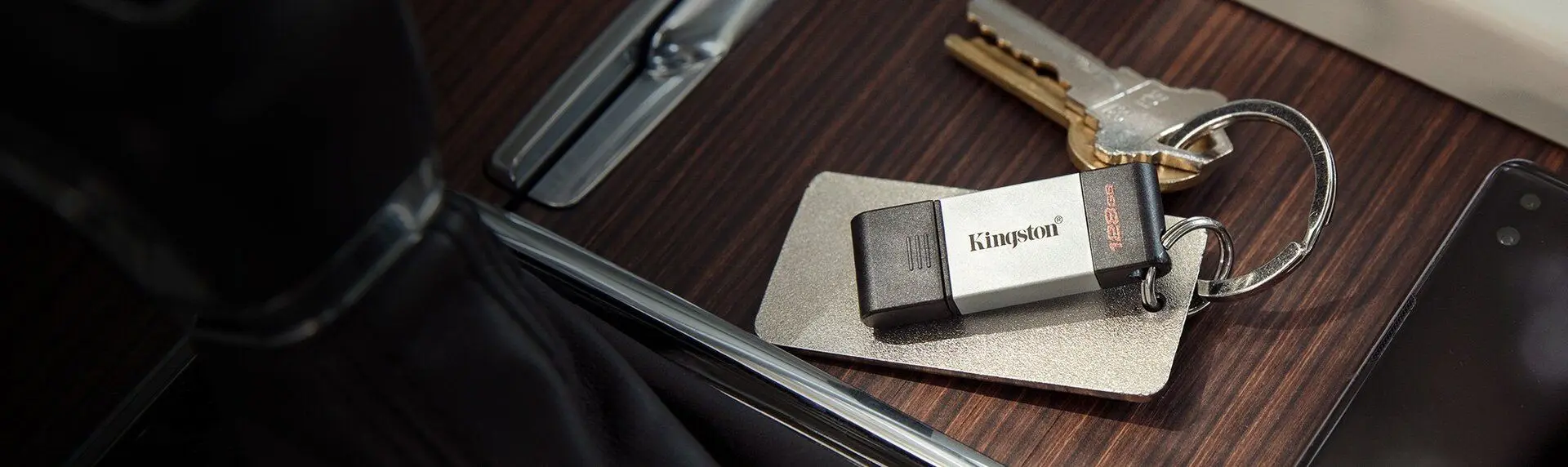USB flash накопитель Kingston DataTraveler 80 32GB (Black/Grey)