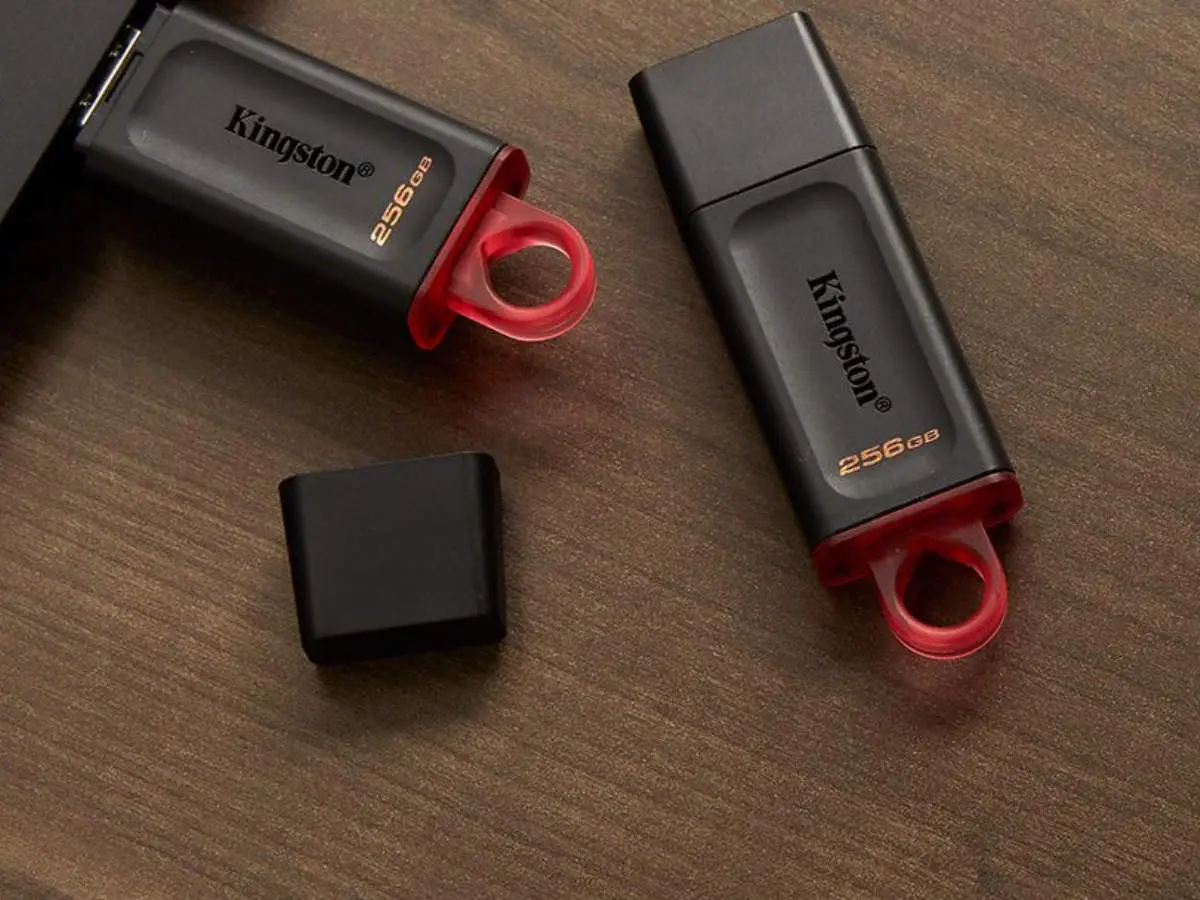 USB flash накопитель Kingston DataTraveler Exodia 256GB (Black/Red)