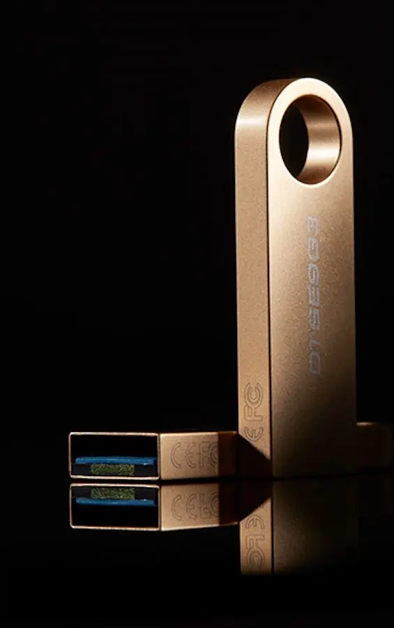 USB flash накопитель Kingston DataTraveler SE9 G3 3.2 64GB (Gold)