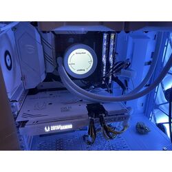 Placa video Zotac GeForce RTX 3060 AMP White Edition 12GB GDDR6 (ZT-A30600F-10P) Thumb