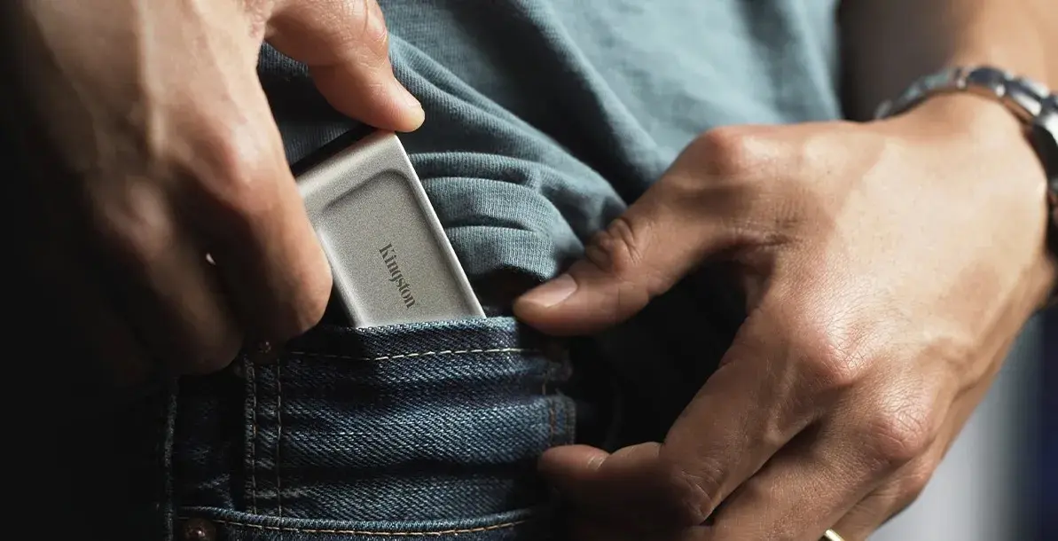 Портативный SSD Kingston XS2000 4TB (SXS2000/4000G)