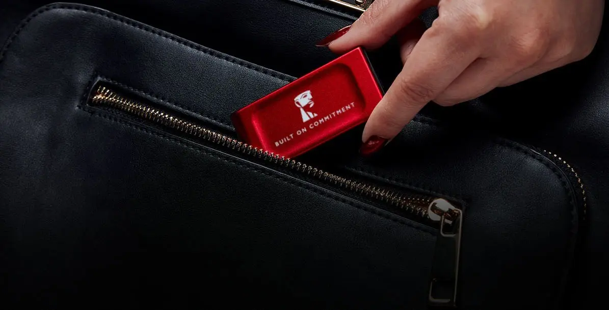 Твердотельный накопитель Kingston XS1000 1TB (SXS1000R/1000GA)