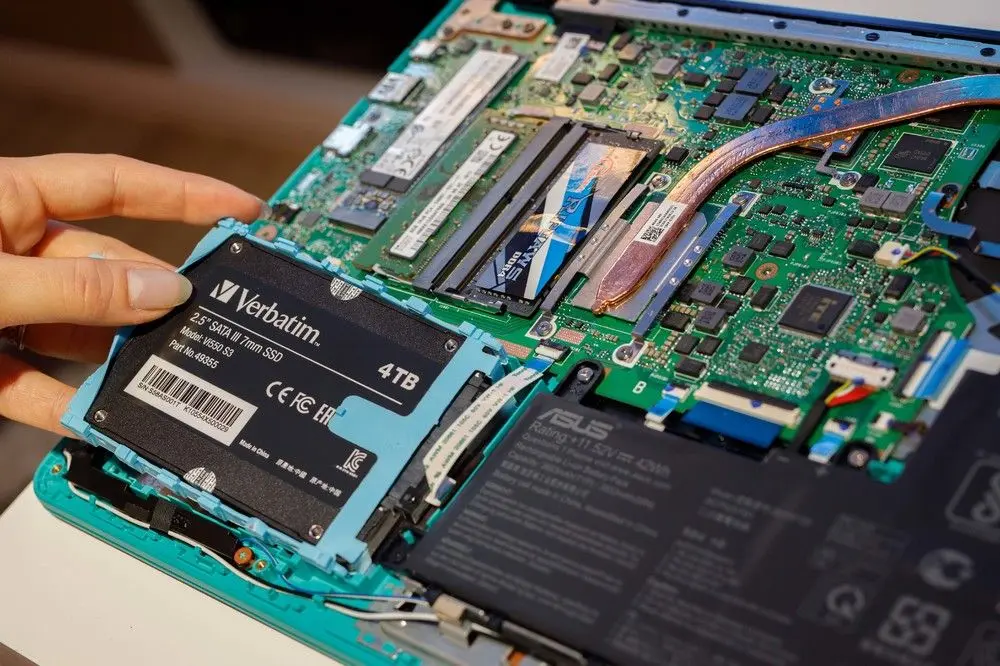 SSD Verbatim VI550 S3 4TB (VI550S3-4TB-49355)