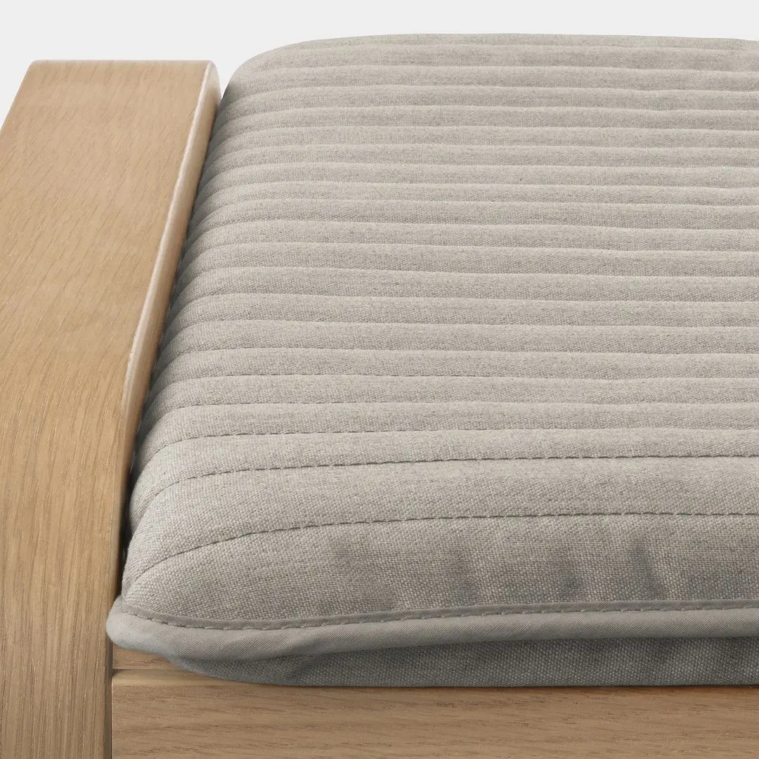 Puf Ikea Poang (Furnir Stejar Alb/Knisa Bej Deschis)