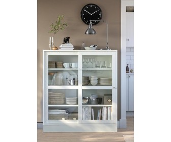 Bufet Ikea Havsta plinta/sticla transparenta 121x37x134 (Alb)