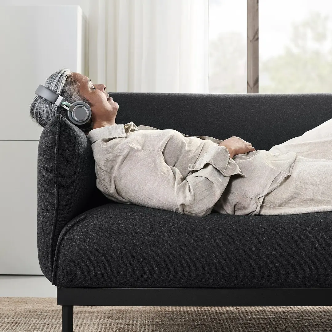 Диван Ikea Applaryd/Gunnared 3-местный (Черный)