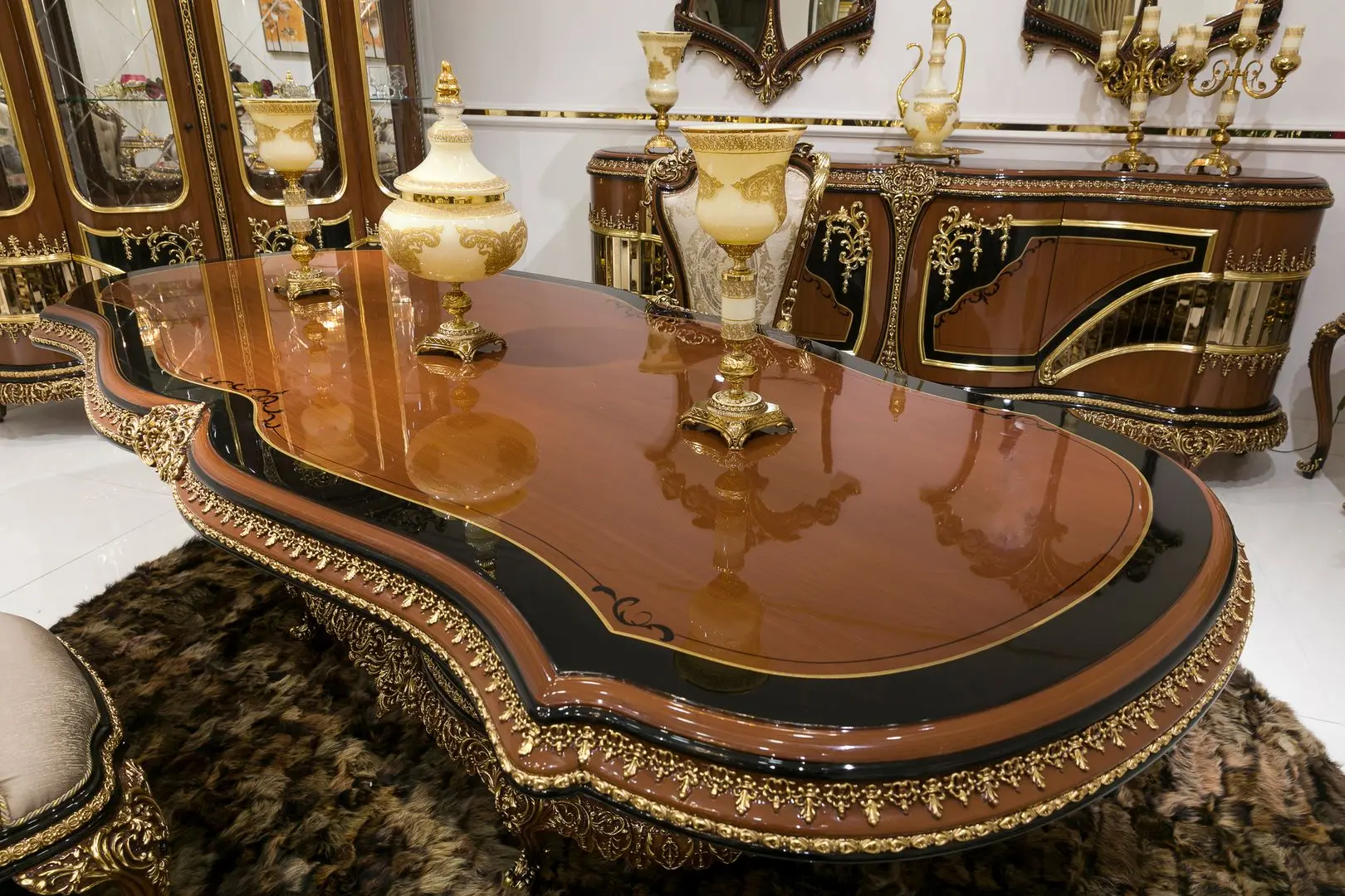 Set de mobilier pentru sufragerie Charme&Luxe Furniture Riva №11 (Brown/Gold/Cappuccino)