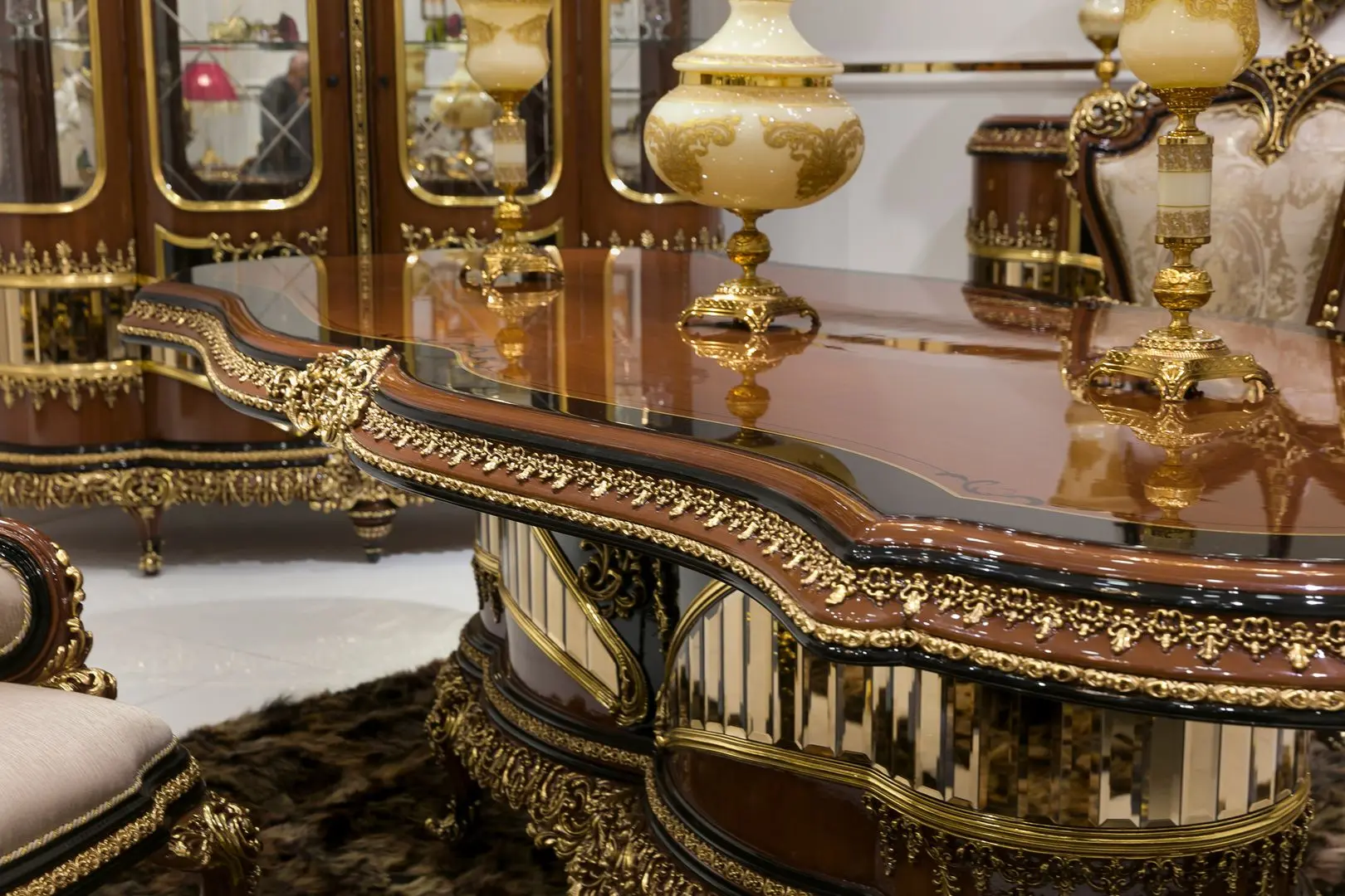 Set de mobilier pentru sufragerie Charme&Luxe Furniture Riva №11 (Brown/Gold/Cappuccino)