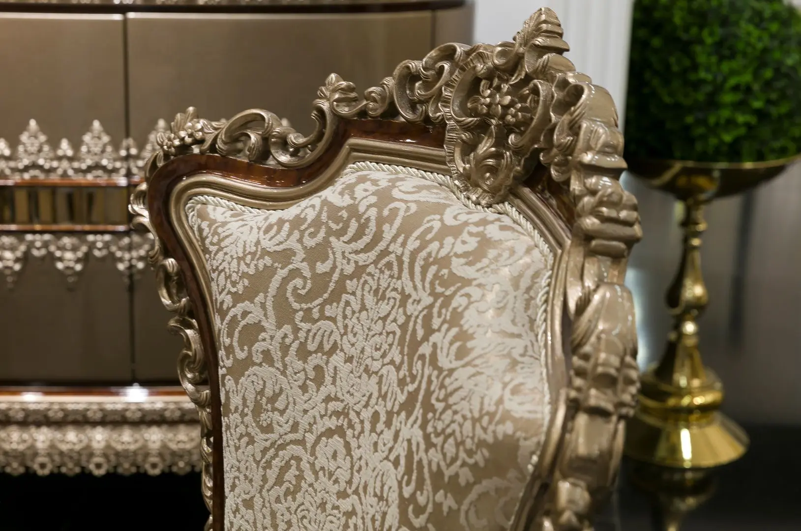 Set de mobilier pentru sufragerie Charme&Luxe Furniture Venedik №10 (Dark Cappuccino/Gold/Brown)