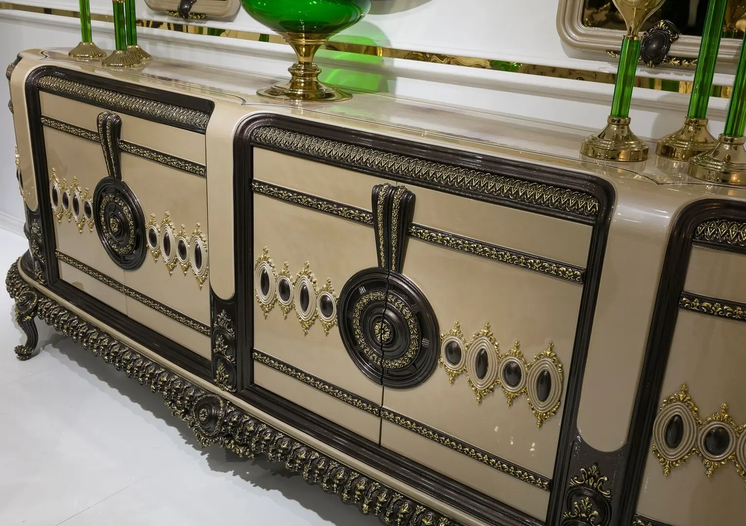 Set de mobilier pentru sufragerie Charme&Luxe Furniture Versace №12 (Cappuccino/Gold/Dark Brown)