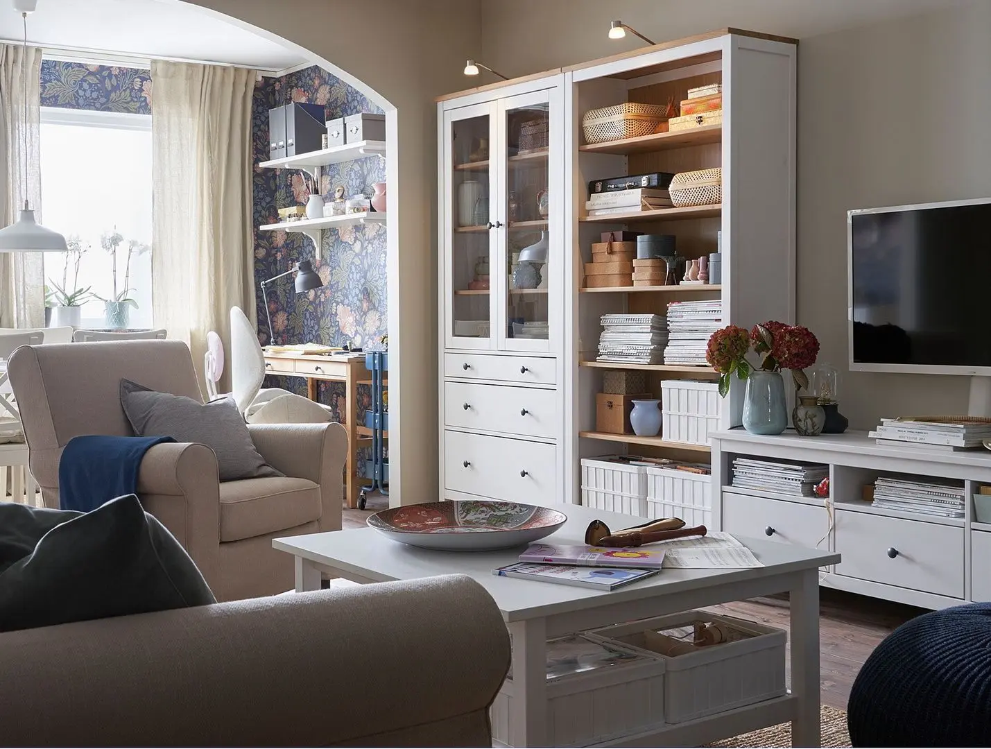 Etajera Ikea Hemnes 90x197 (Vopsit Alb/Maro Deschis)