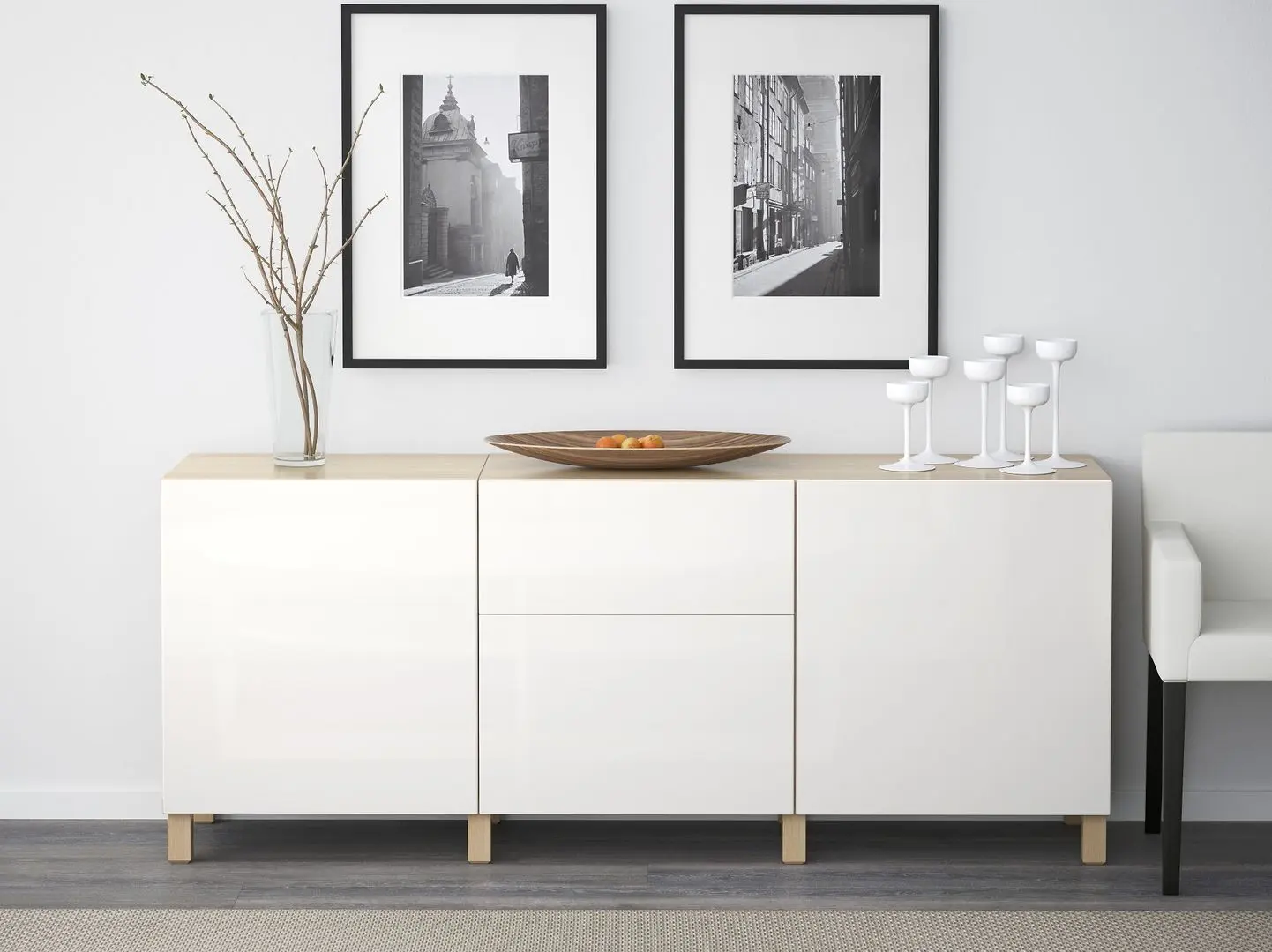 Tumba Ikea Besta/Selsviken/Stubbarp glisiera sertar cu sistem apasare 180x42x74 (Aspect Stejar Antichizat/Alb Lucios)