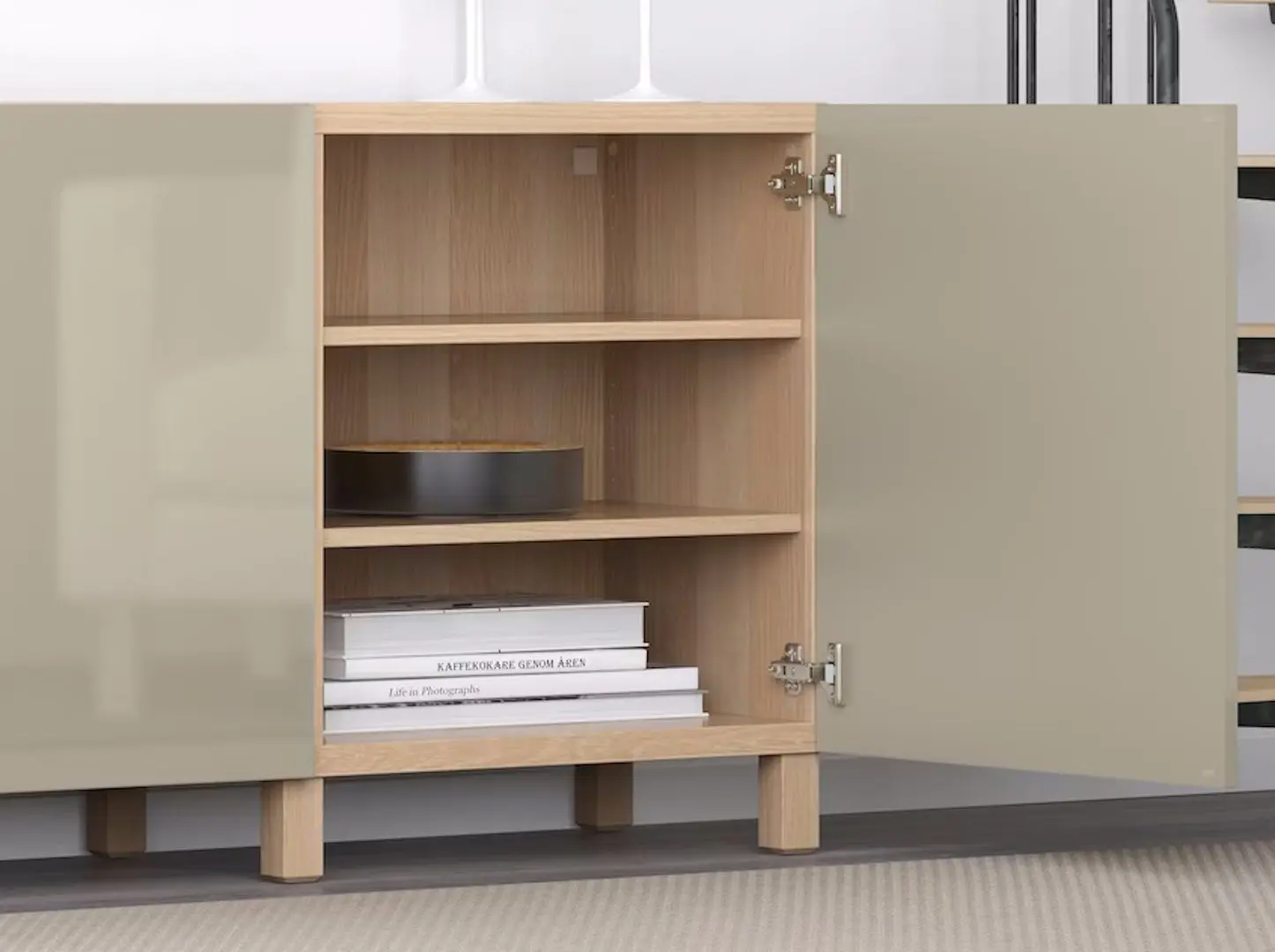 Tumba Ikea Besta/Selsviken/Stubbarp cu usi 180x42x74 (Aspect Stejar Antichizat/Bej Lucios)