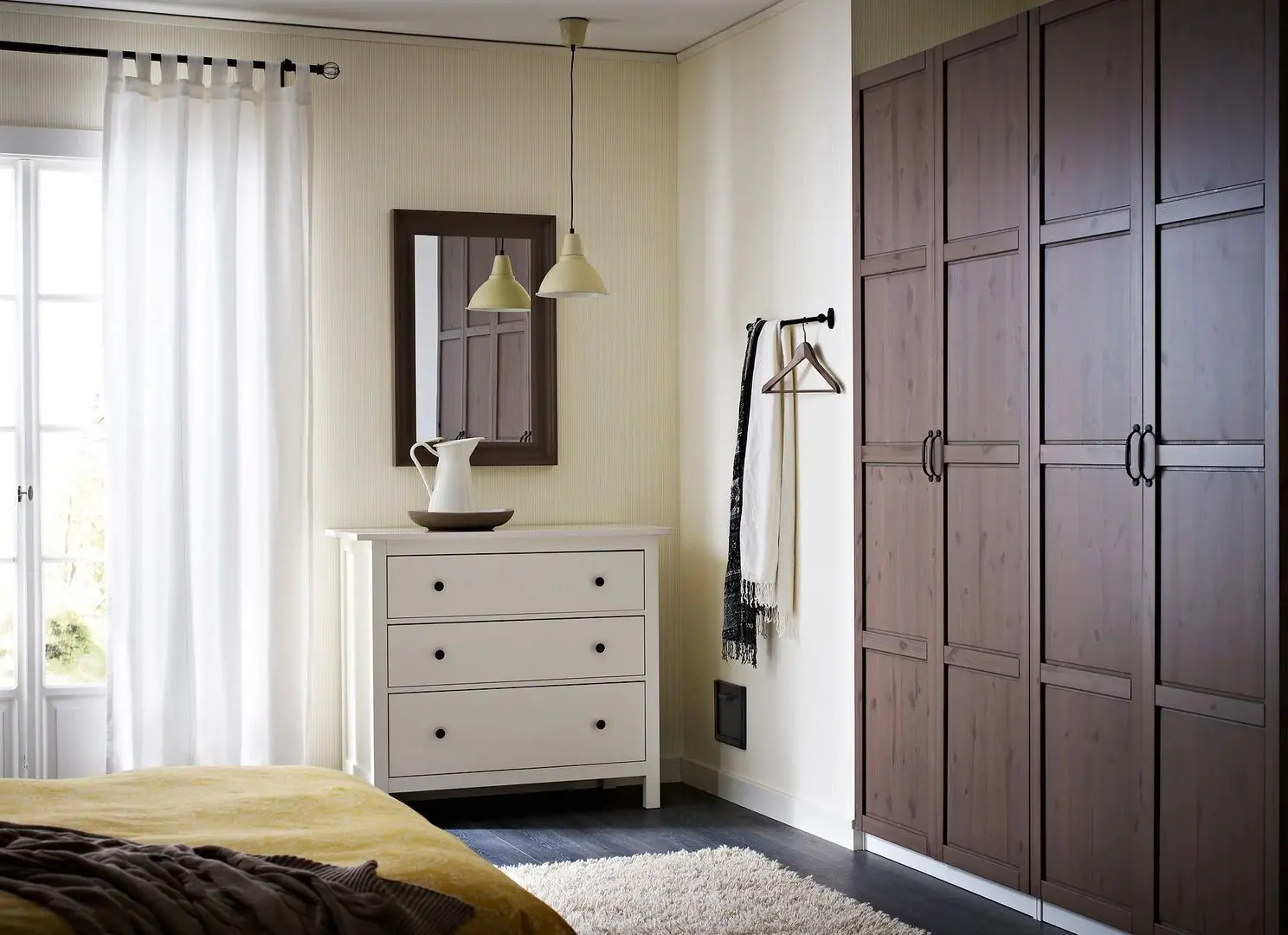 Comoda Ikea Hemnes 3 sertare 108x96 (Vopsit Alb)