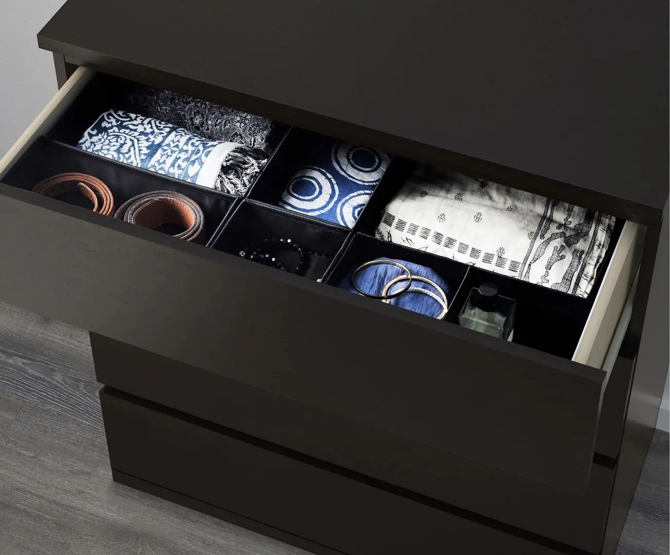 Comoda Ikea Malm 4 sertare 80x100 (Negru-maro)