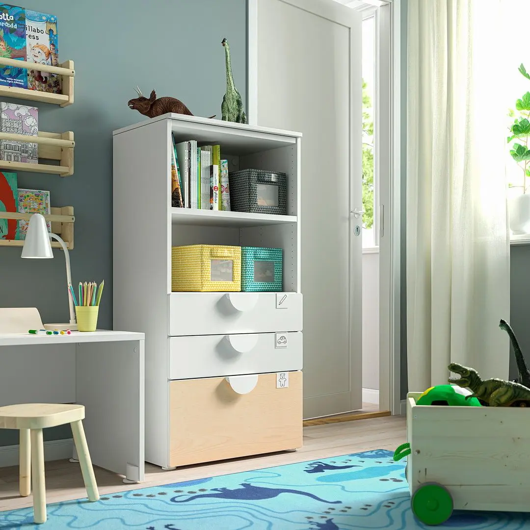 Comoda Ikea Smastad/Platsa 3 sertare 60x42x123 (Alb/Mesteacan)