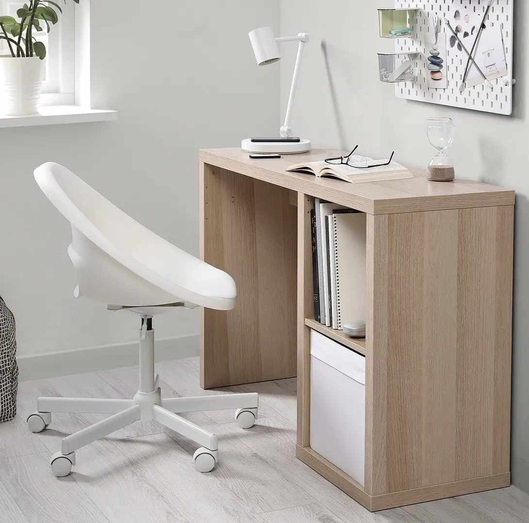 Set mobila pentru oficiu Ikea Kallax/Loberget (Aspect stejar antichizat/Alb)