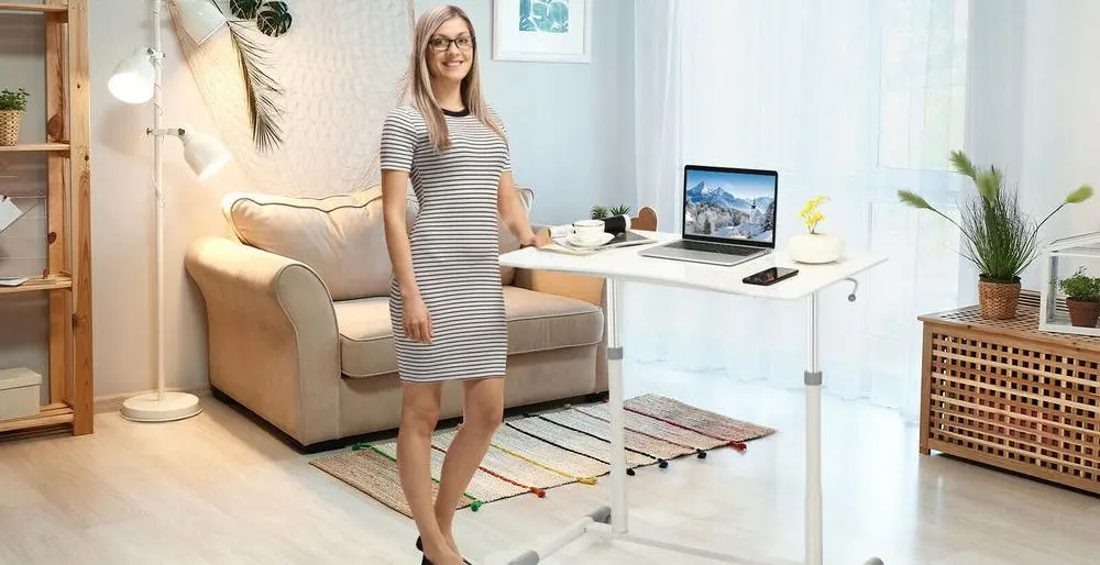 Masă pentru laptop Costway HW65631WH (White)