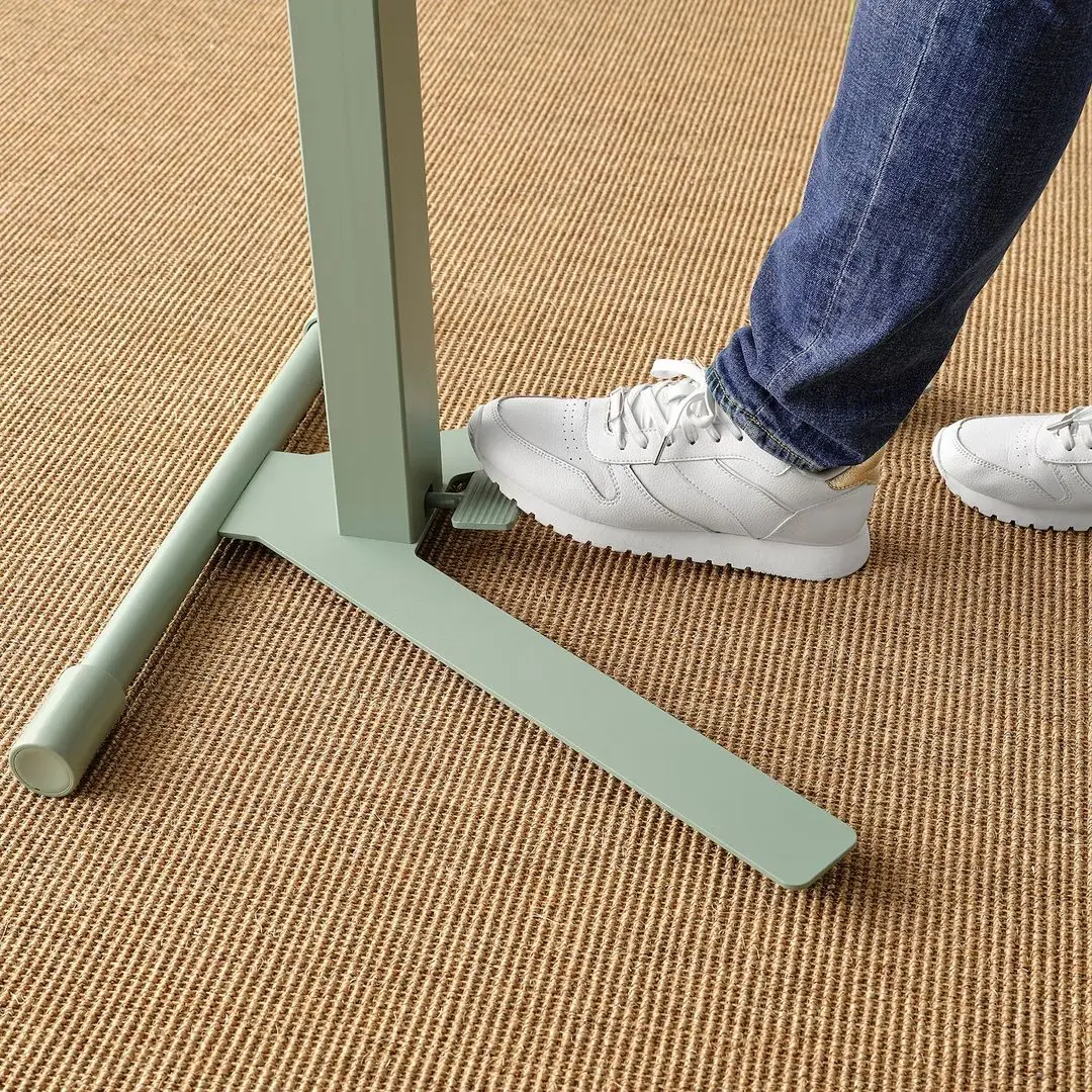 Masa pentru laptop Ikea Mittzon 66x50 (Verde)