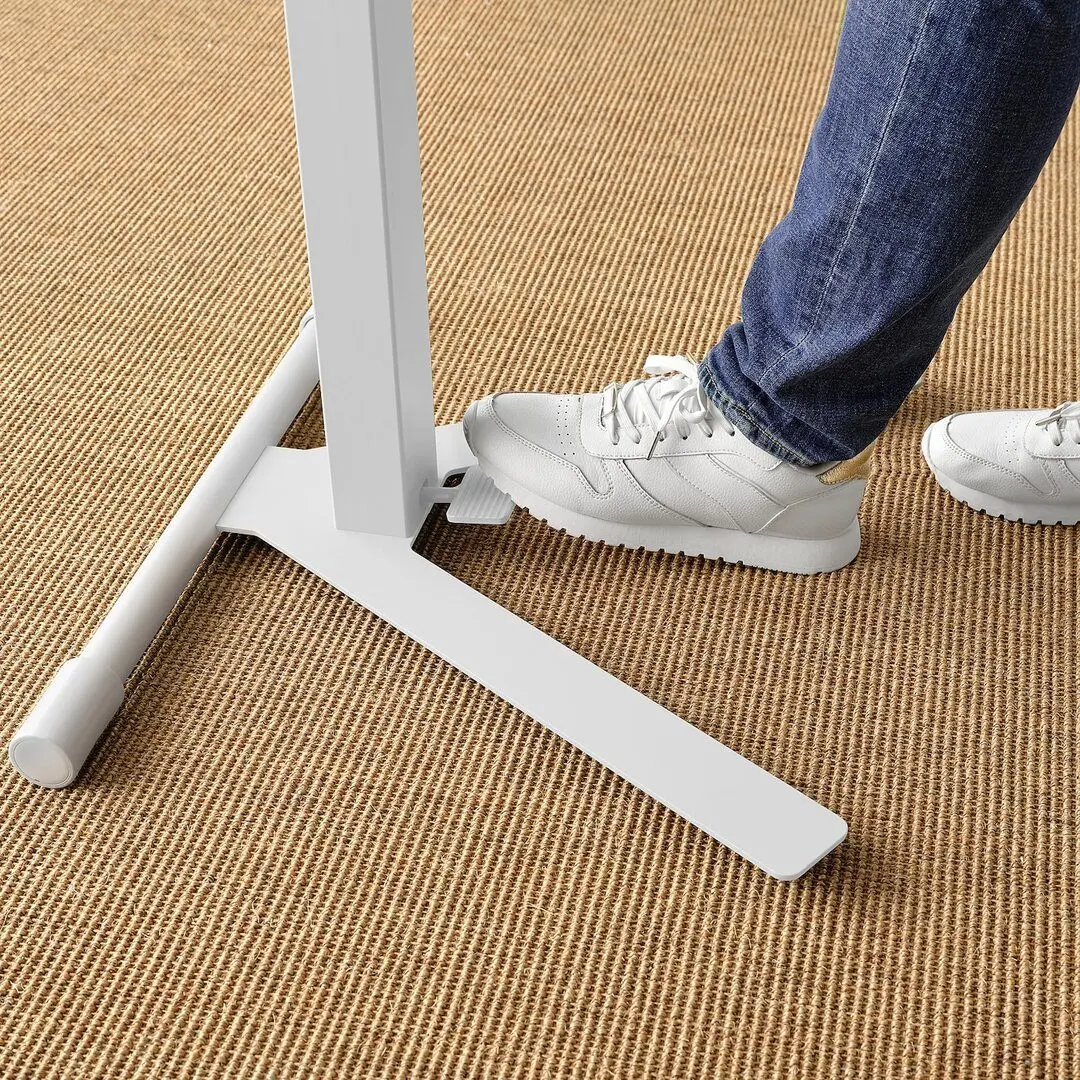 Стол для ноутбука Ikea Mittzon с колесами 66x50 (Белый)