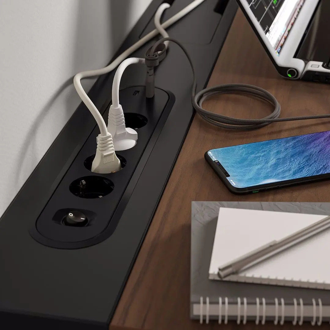 Стол компьютерный Ikea Mittzon 140x80 (Ореховый шпон/Черный)