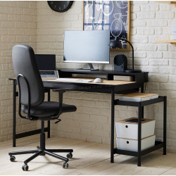 Masa calculator Ikea Mullsjo 135x70 (Furnir stejar/Negru)