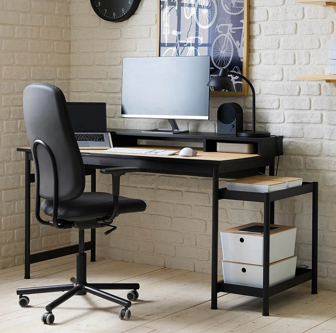 Masa calculator Ikea Mullsjo 135x70 (Furnir stejar/Negru)