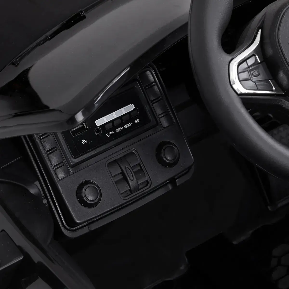 Кресло парикмахерское детское Gabbiano BMW 155294 (Black) - 8