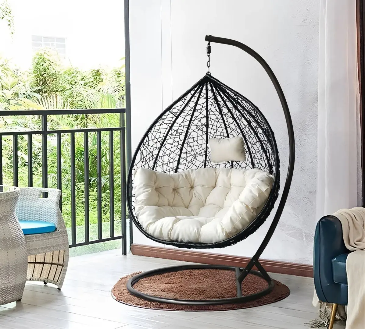 Кресло-кокон GardenLine FAT2647 XL (Black/White)