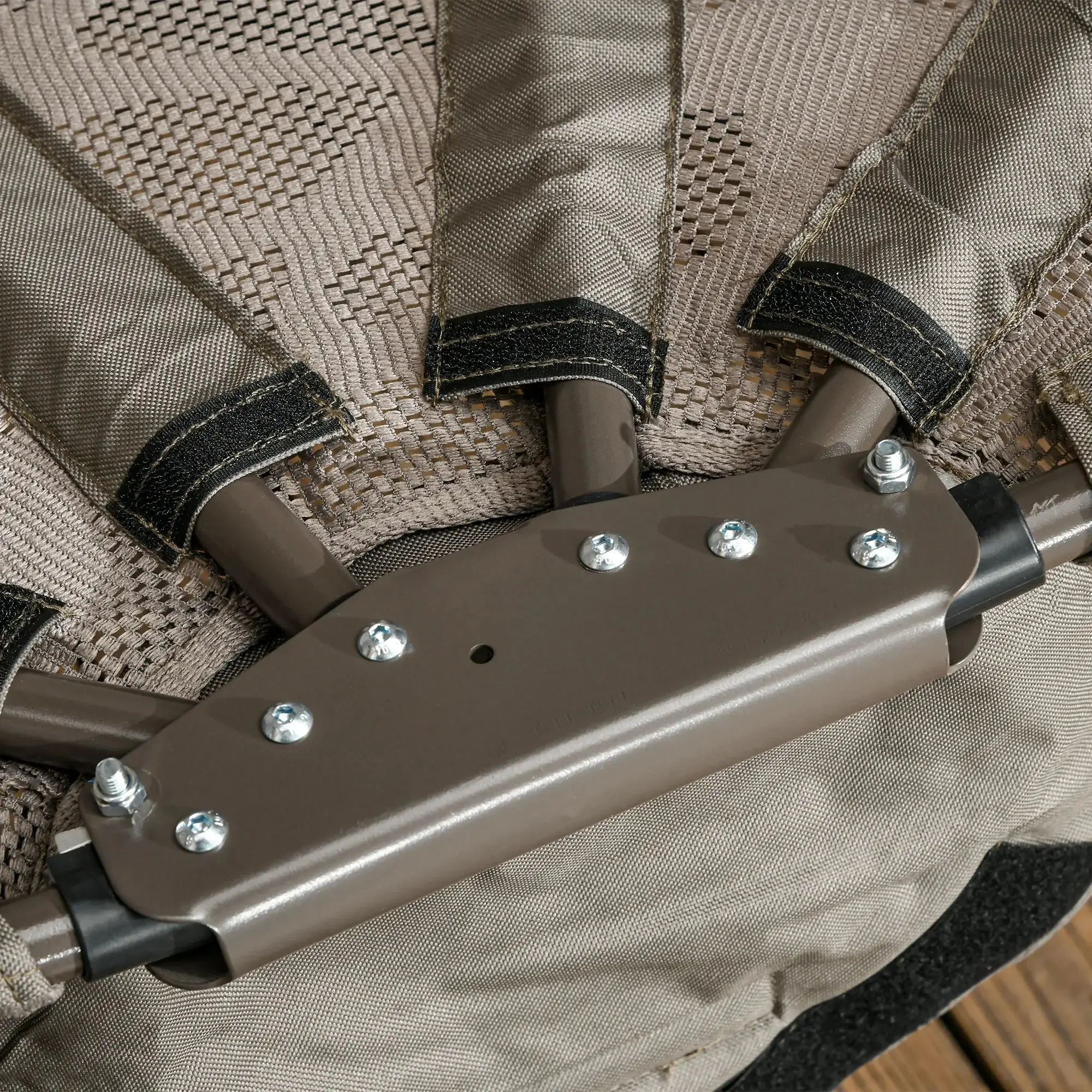 Кресло-кокон Outsunny 84A-264V00SD (Sand/Black)