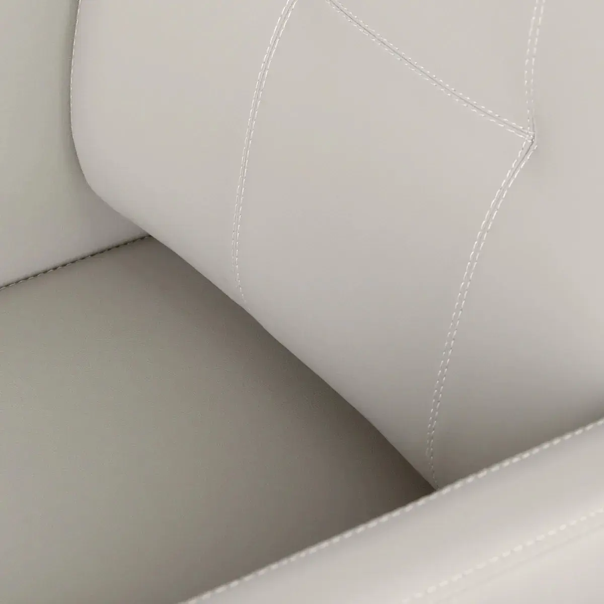 Кресло парикмахерское Gabbiano Bergamo 137108 (Light Grey)