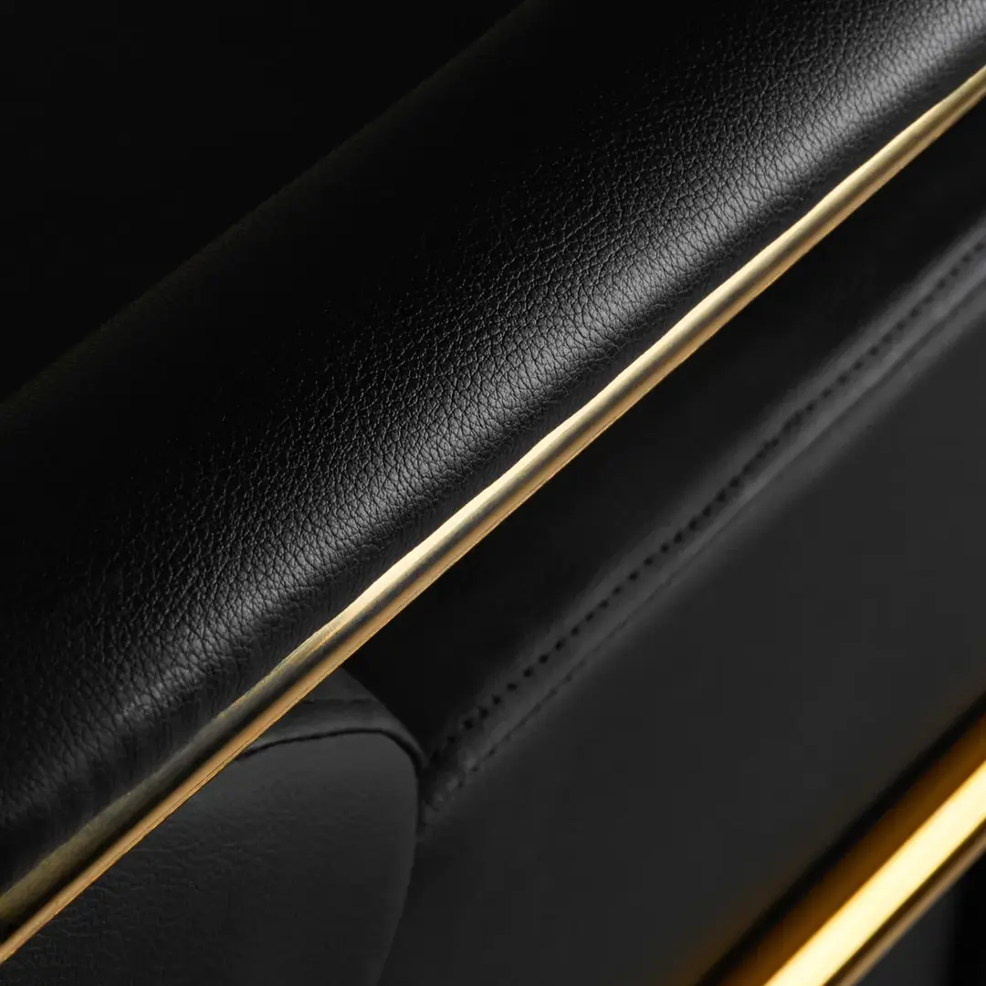 Scafa pentru frizerie Gabbiano Mayka (Black/Gold/White)