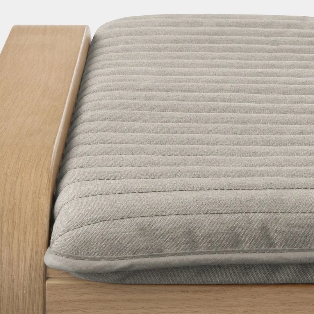 Кресло с табуретом Ikea Poang (Дубовый Шпон Беленый/Книса Светло-бежевый)