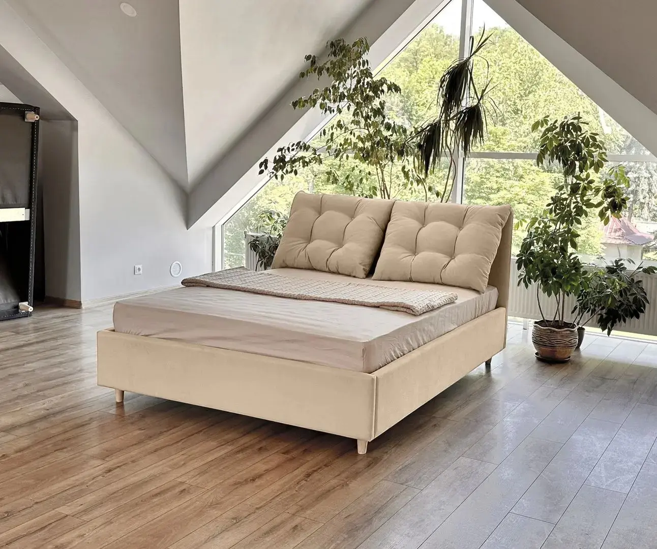 Pat Charmbed Confort Adele New 160x200 London 02 (Milk Coffee/Walnut)