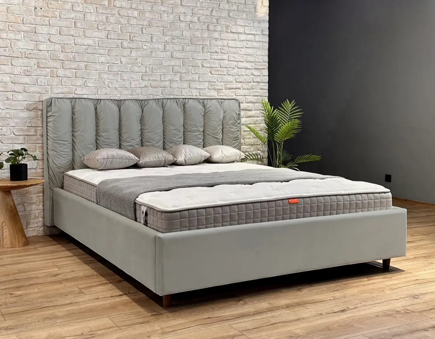 Кровать Charmbed Eva Prestige 180x200 Velluto 03 (Mika)