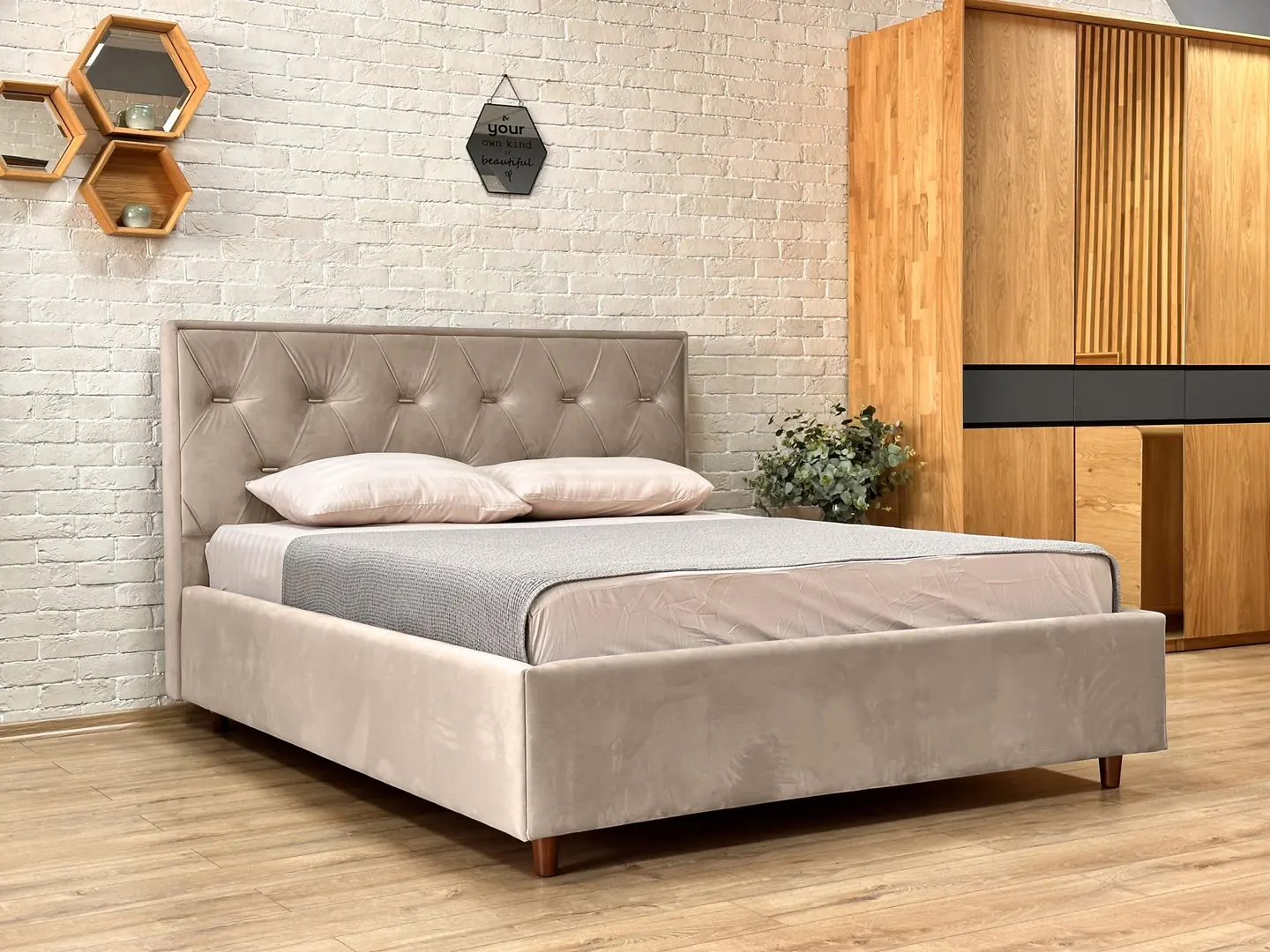 Кровать Charmbed Lux Bela 160x200 Laguna 07 (Beige)