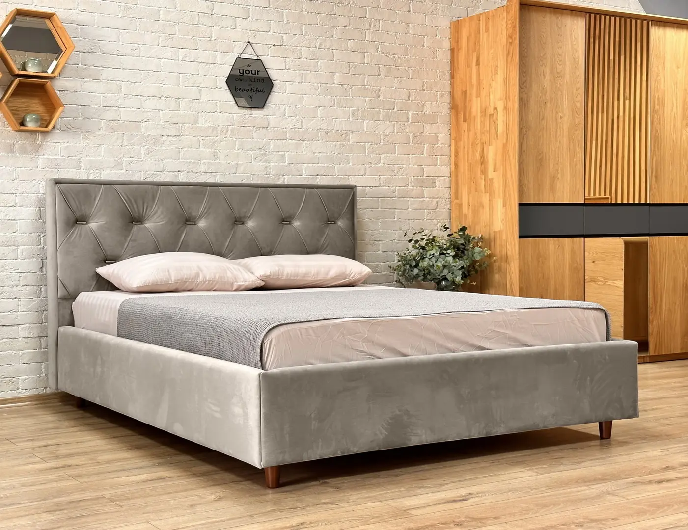 Кровать Charmbed Lux Bela 180x200 Laguna 09 (Stone Gray)
