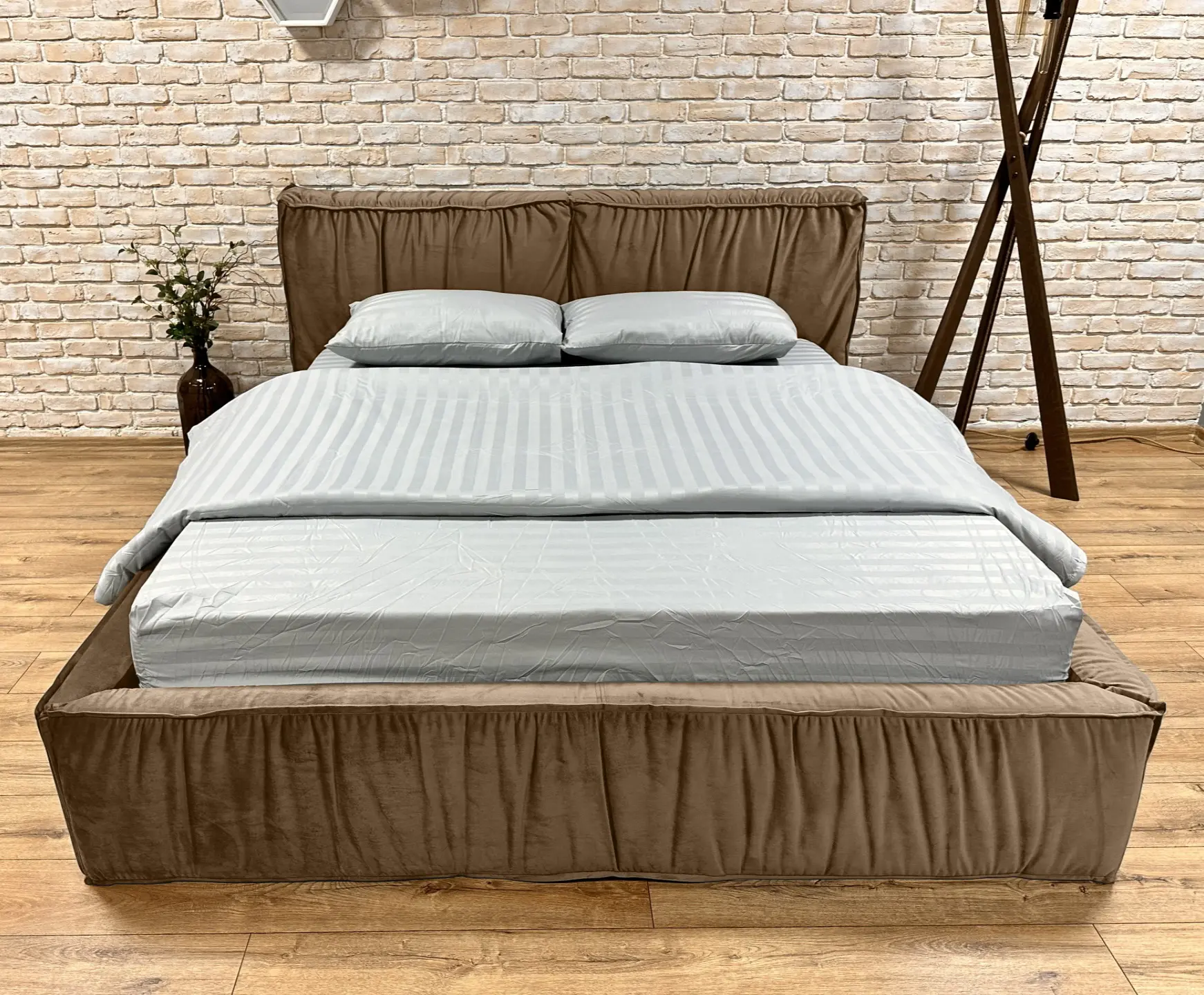 Кровать Charmbed Lux Selina 180x200 Laguna 06 (Cappuccino) - 2