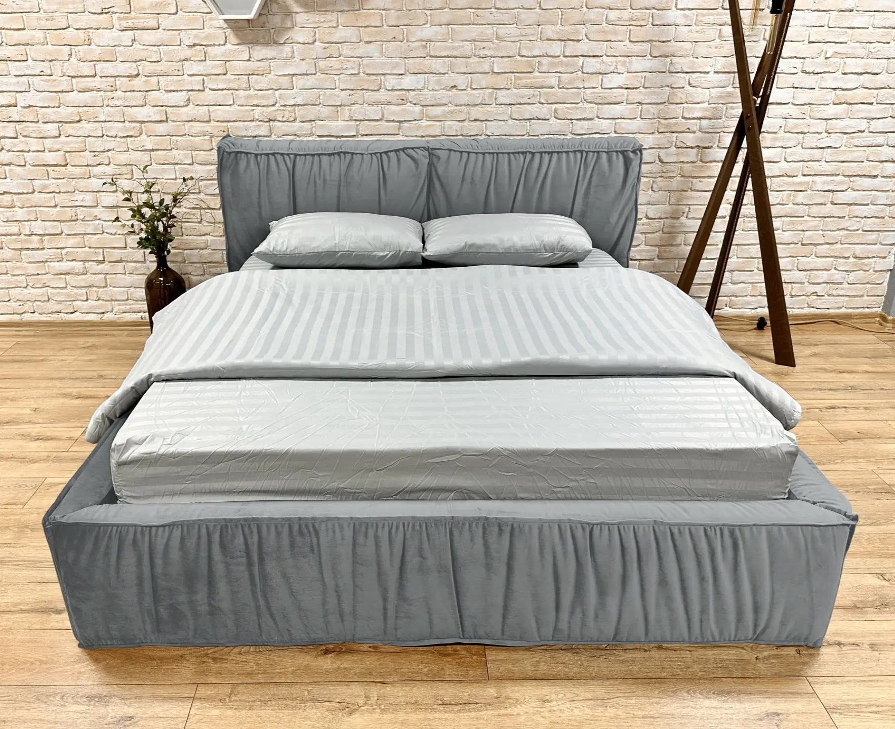 Кровать Charmbed Lux Selina 180x200 Laguna 42 (Light Gray) - 2
