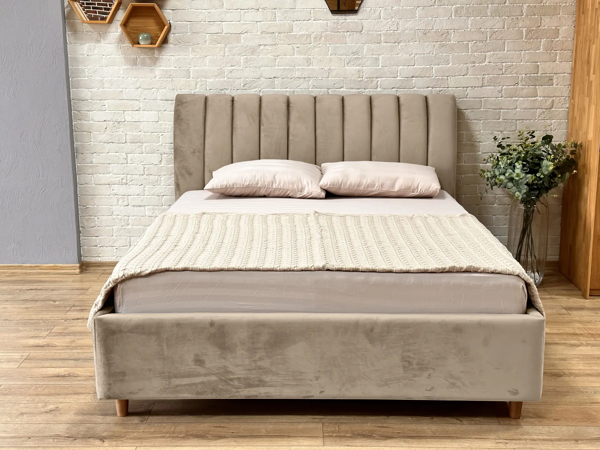 Кровать Charmbed Premium Margo 160x200 Laguna 07 (Beige) - 2