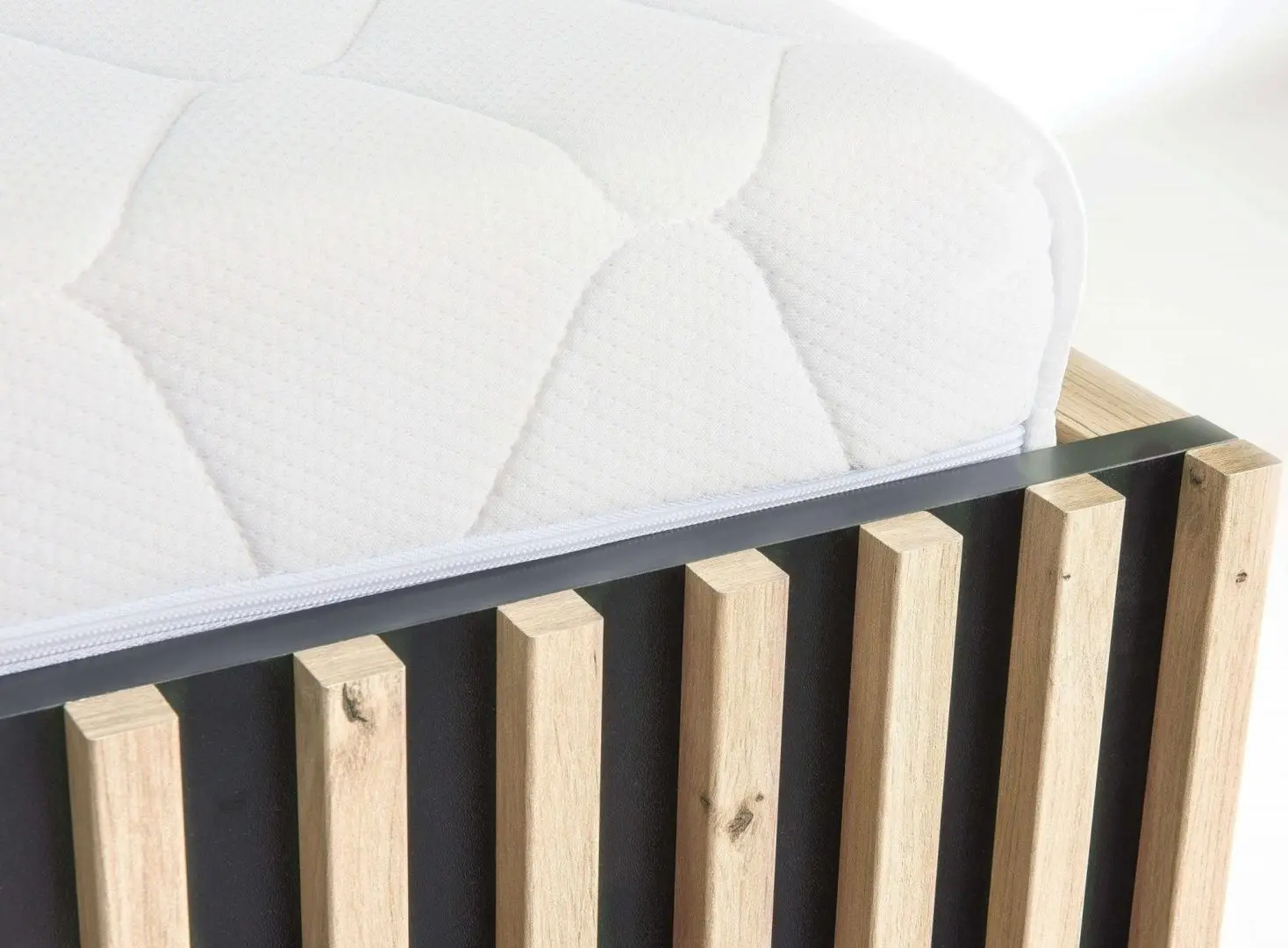 Pat Halmar CALI C16 cu mecanism de ridicare 160x200 (Artisan Oak/Black)