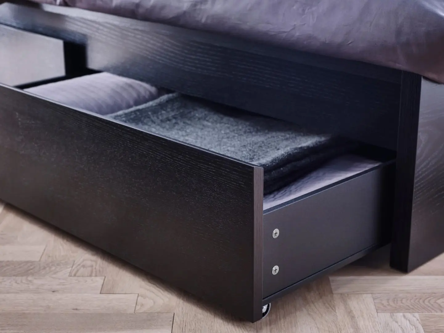 Pat Ikea Malm 2 cutii depozitare 90х200 (Negru-Maro)