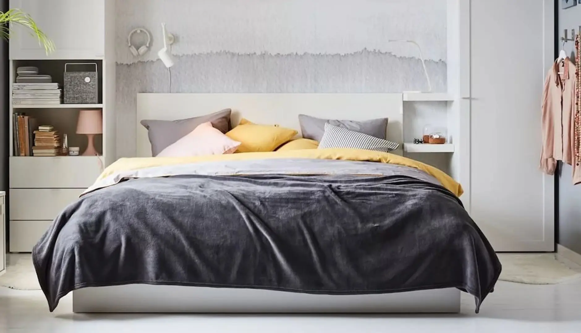 Pat Ikea Malm Vesteroy ferma/cu saltea 160x200 (Alb)